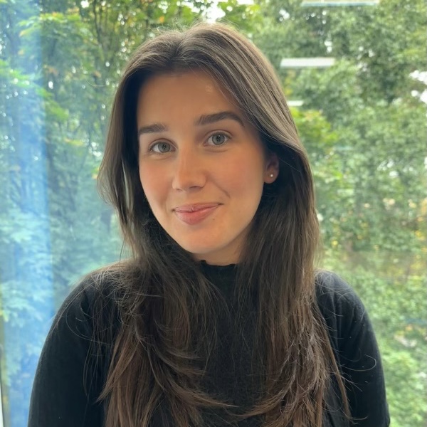 Robyn King, Commercial Trainee