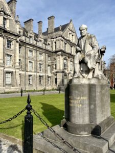 Statue at Dublin